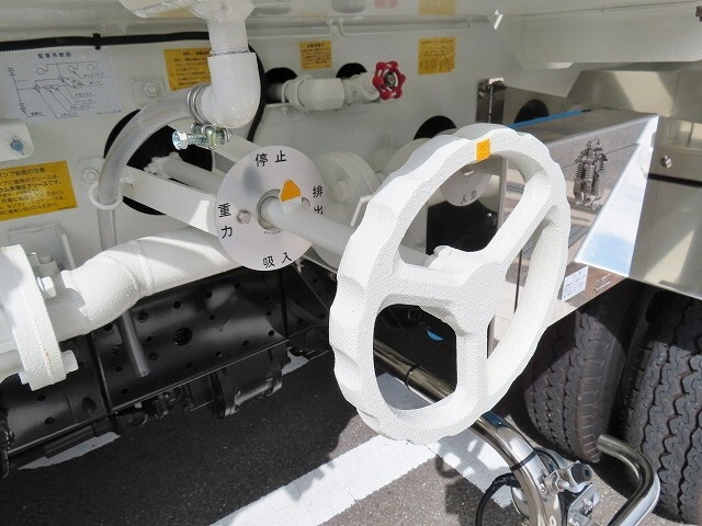 トヨタトヨエースタンク車（タンクローリー）小型（2t・3t）[写真23]