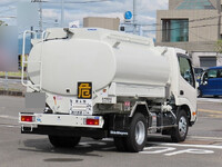 トヨタトヨエースタンク車（タンクローリー）小型（2t・3t）[写真02]