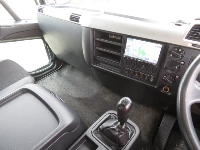 三菱ふそうファイター家畜運搬車中型（4t）[写真18]
