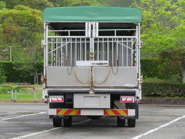 三菱ふそうファイター家畜運搬車中型（4t）[写真07]