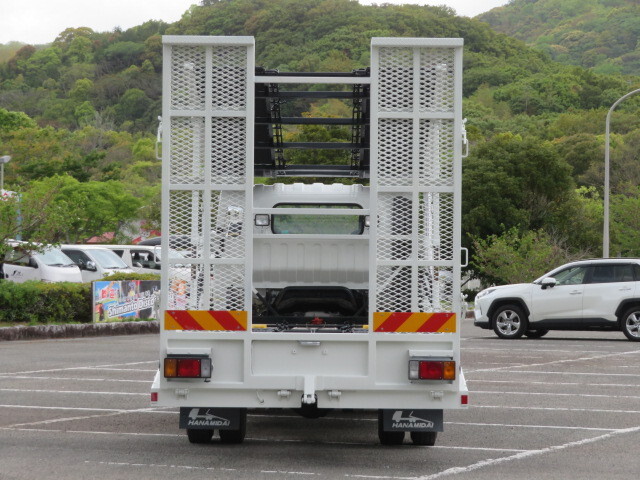 いすゞエルフキャリアカー小型（2t・3t）[写真07]