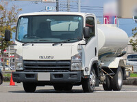 いすゞエルフ散水車小型（2t・3t）[写真01]
