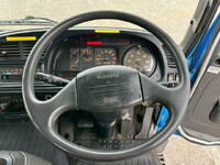 いすゞフォワードコンテナ専用車中型（4t）[写真40]