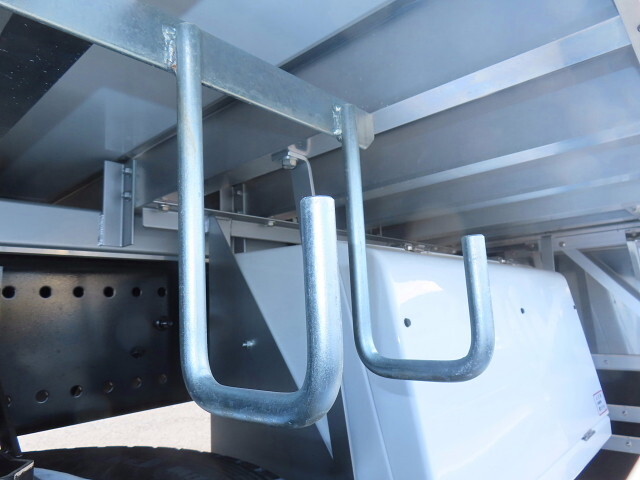 日野プロフィア冷凍車（冷蔵車）大型（10t）[写真12]