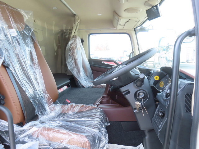 日野プロフィア冷凍車（冷蔵車）大型（10t）[写真18]