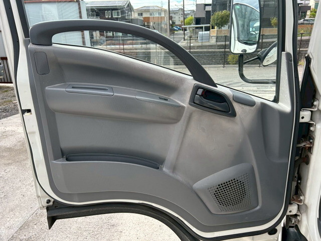 いすゞエルフアルミバン小型（2t・3t）[写真13]