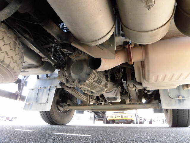 いすゞギガダンプ大型（10t）[写真14]