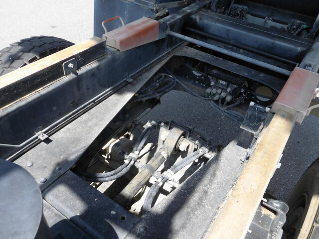 いすゞギガダンプ大型（10t）[写真18]