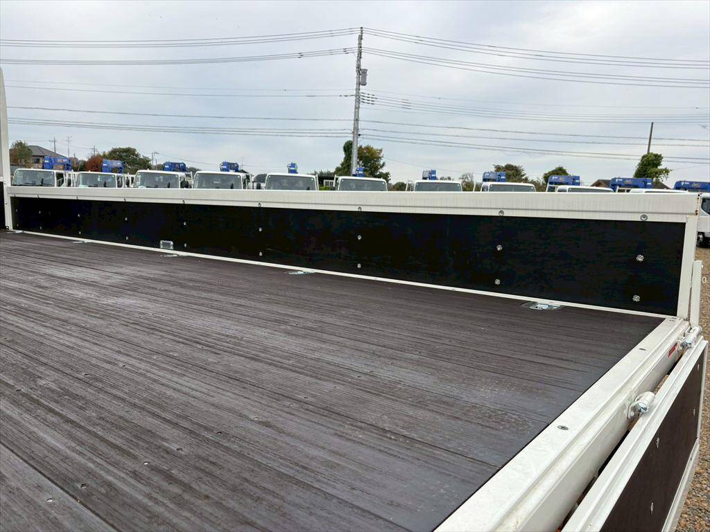 日野レンジャークレーン4段中型（4t）[写真10]