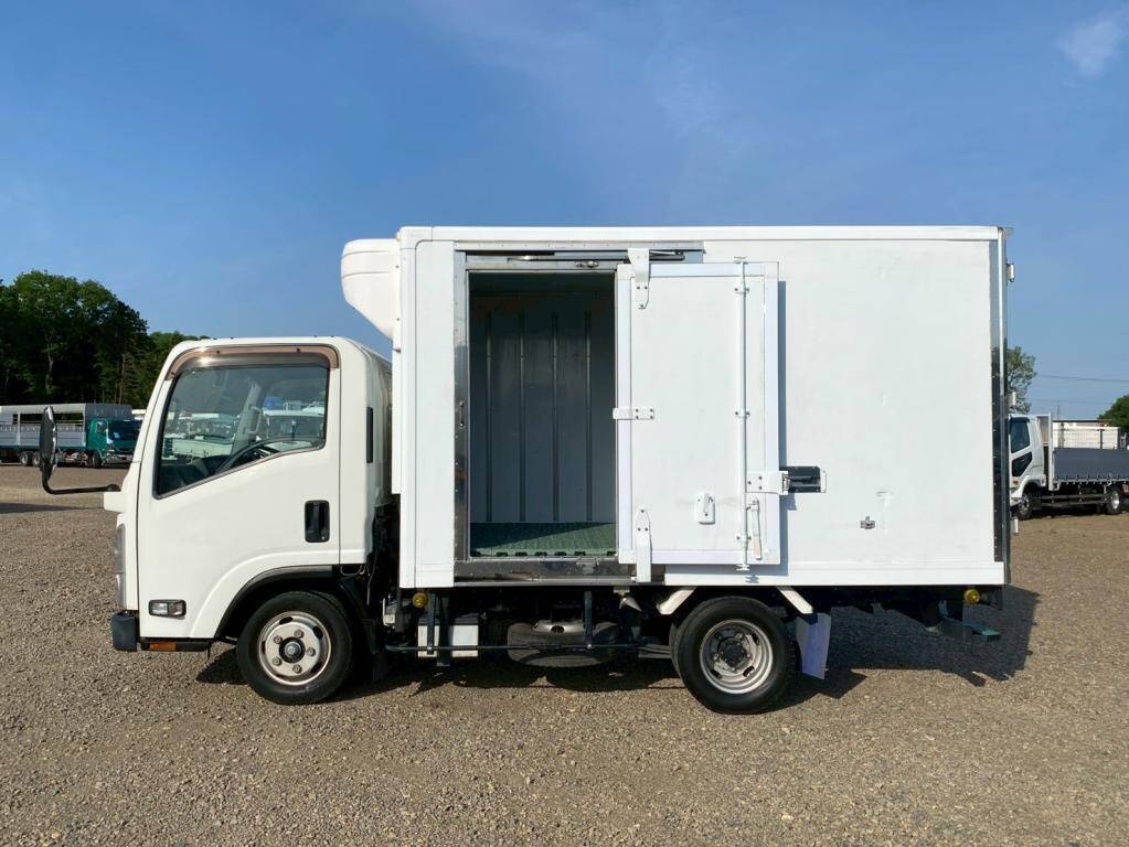 いすゞエルフ冷凍車（冷蔵車）小型（2t・3t）[写真13]
