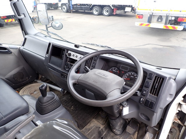 いすゞエルフ散水車小型（2t・3t）[写真32]