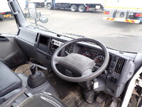 いすゞエルフ散水車小型（2t・3t）[写真33]