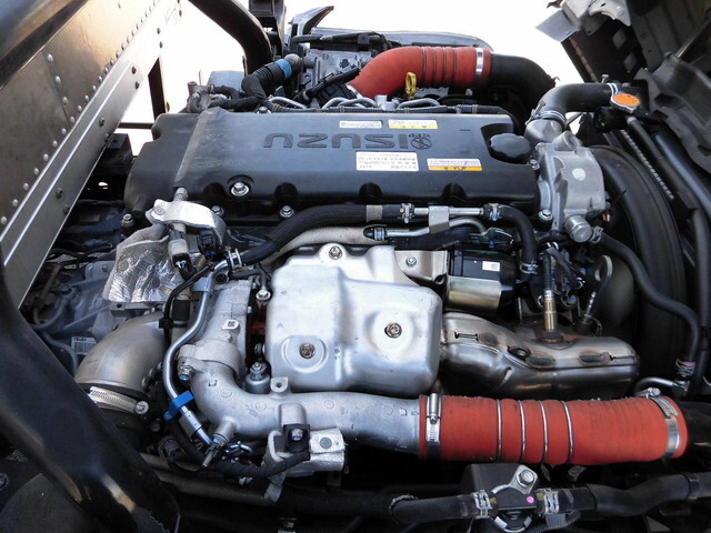 いすゞエルフアルミバン小型（2t・3t）[写真25]