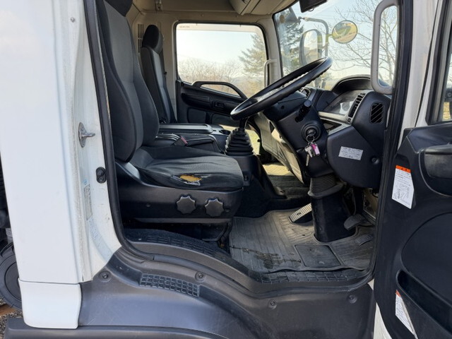 日野レンジャー冷凍車（冷蔵車）中型（4t）[写真25]