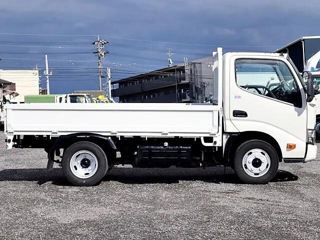 トヨタダイナ平ボディ小型（2t・3t）[写真03]