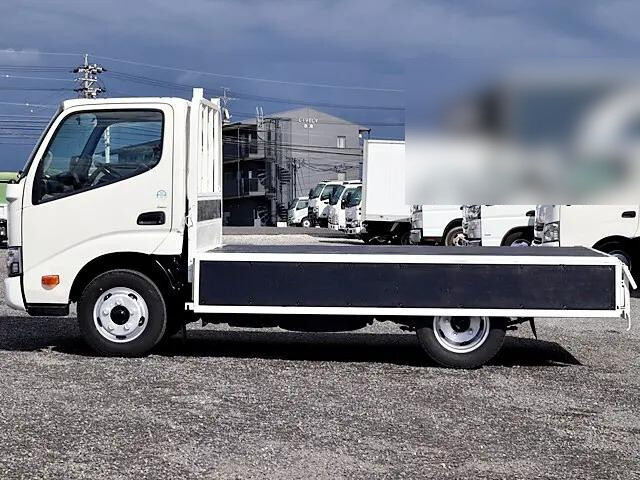 トヨタダイナ平ボディ小型（2t・3t）[写真08]