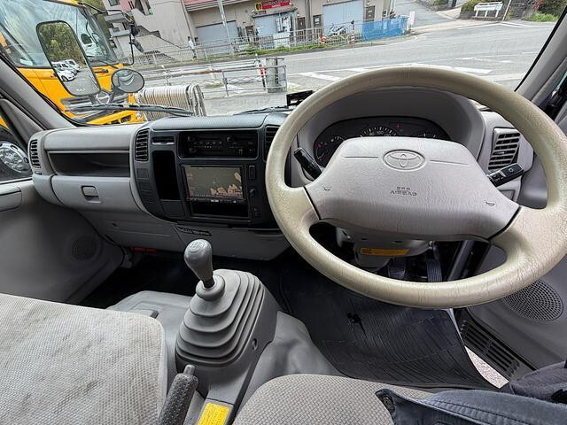 トヨタダイナ平ボディ小型（2t・3t）[写真16]