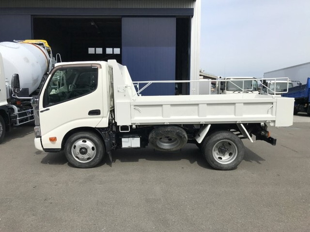 日野デュトロダンプ小型（2t・3t）[写真05]