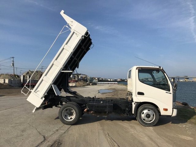 日野デュトロダンプ小型（2t・3t）[写真06]