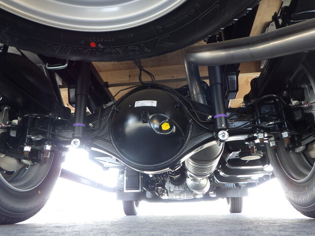 三菱ふそうキャンター平ボディ小型（2t・3t）[写真24]
