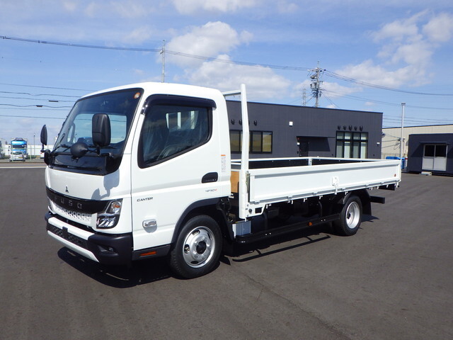 三菱ふそうキャンター平ボディ小型（2t・3t）[写真03]