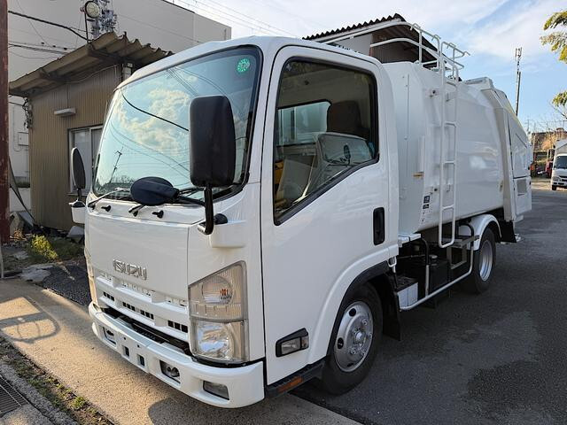 いすゞエルフパッカー車（塵芥車）小型（2t・3t）[写真03]
