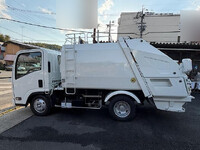 いすゞエルフパッカー車（塵芥車）小型（2t・3t）[写真06]