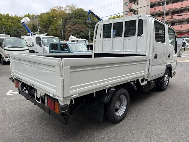 いすゞエルフダブルキャブ（Wキャブ）小型（2t・3t）[写真04]