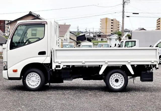 トヨタダイナ平ボディ小型（2t・3t）[写真08]