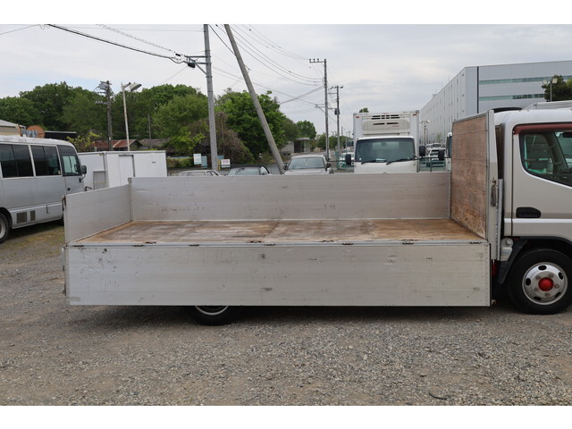 三菱ふそうキャンターアルミブロック小型（2t・3t）[写真10]