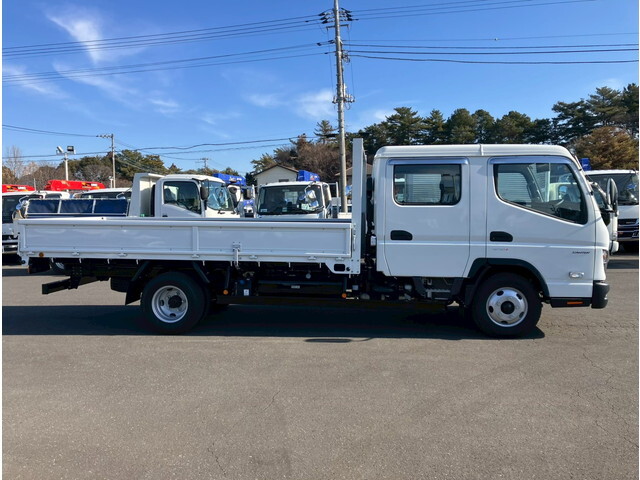 三菱ふそうキャンターダブルキャブ（Wキャブ）小型（2t・3t）[写真12]