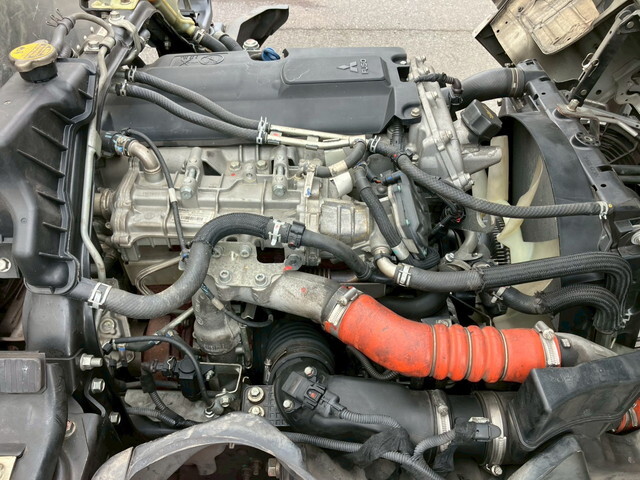 三菱ふそうキャンターアルミバン小型（2t・3t）[写真29]