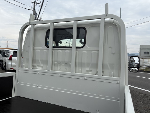 トヨタダイナ平ボディ小型（2t・3t）[写真17]