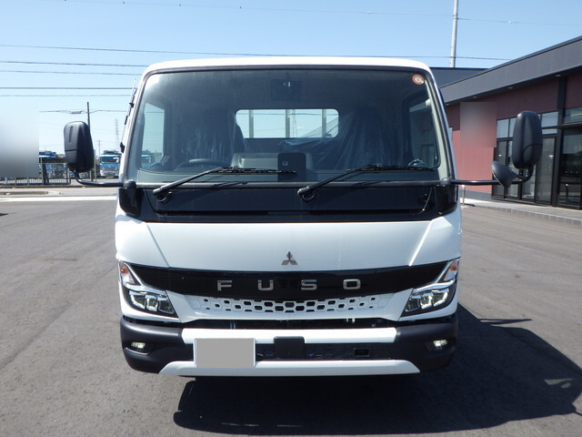 三菱ふそうキャンター平ボディ小型（2t・3t）[写真05]