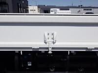 三菱ふそうキャンター平ボディ小型（2t・3t）[写真08]