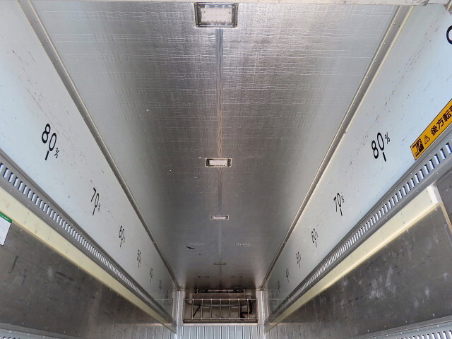 日野プロフィア冷凍車（冷蔵車）大型（10t）[写真30]