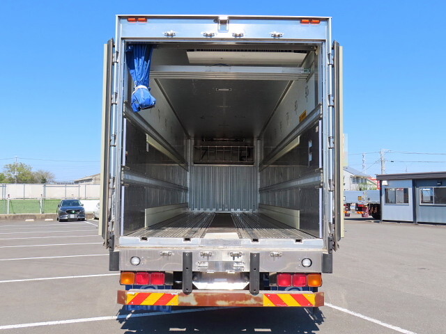日野プロフィア冷凍車（冷蔵車）大型（10t）[写真06]