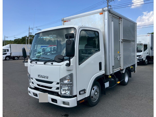 いすゞエルフアルミバン小型（2t・3t）[写真03]