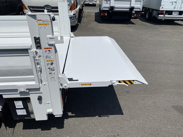 マツダタイタン平ボディ小型（2t・3t）[写真08]