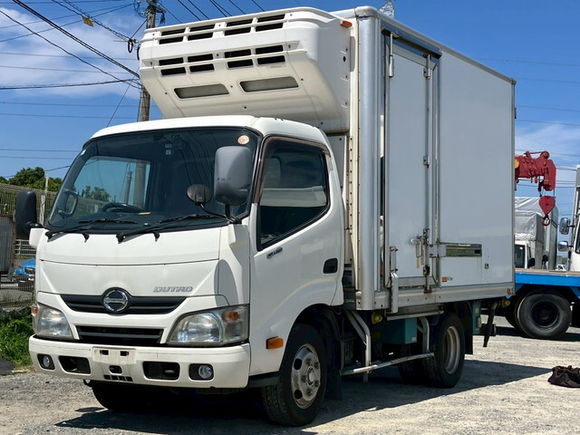 日野デュトロ冷凍車（冷蔵車）小型（2t・3t）[写真03]