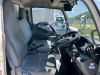 日野デュトロ冷凍車（冷蔵車）小型（2t・3t）[写真37]