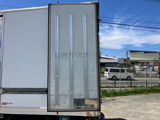 日野デュトロ冷凍車（冷蔵車）小型（2t・3t）[写真09]