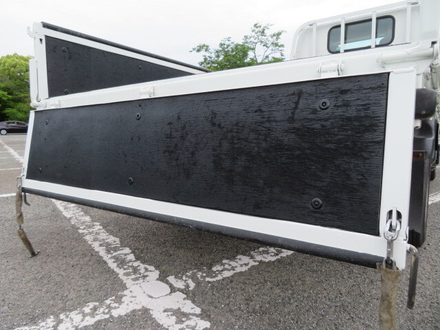 いすゞエルフ平ボディ小型（2t・3t）[写真20]