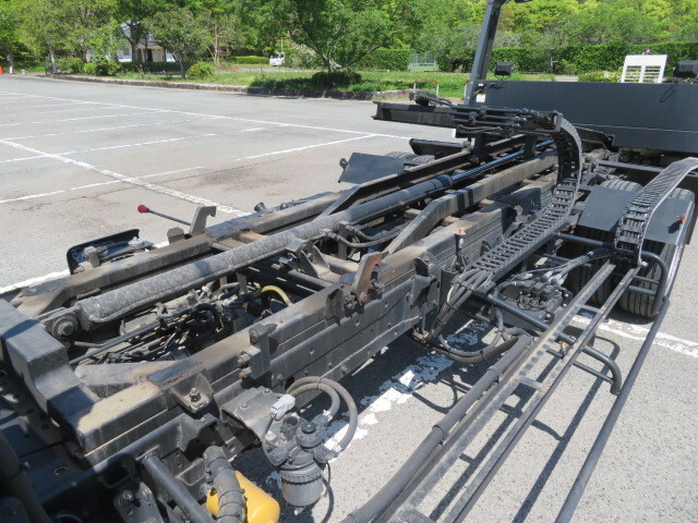 日野デュトロセーフティクレーン4段小型（2t・3t）[写真30]