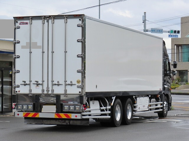 日野プロフィア冷凍車（冷蔵車）大型（10t）[写真02]