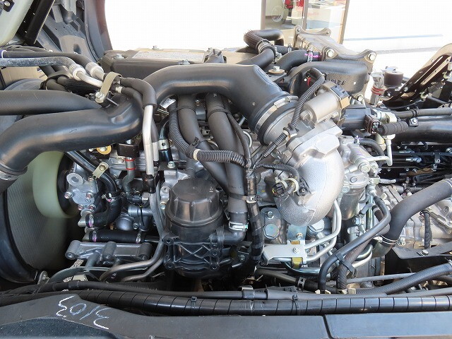 いすゞフォワードダブルキャブ（Wキャブ）増トン（6t・8t）[写真26]