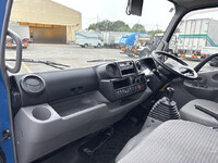 日野デュトロ平ボディ小型（2t・3t）[写真33]