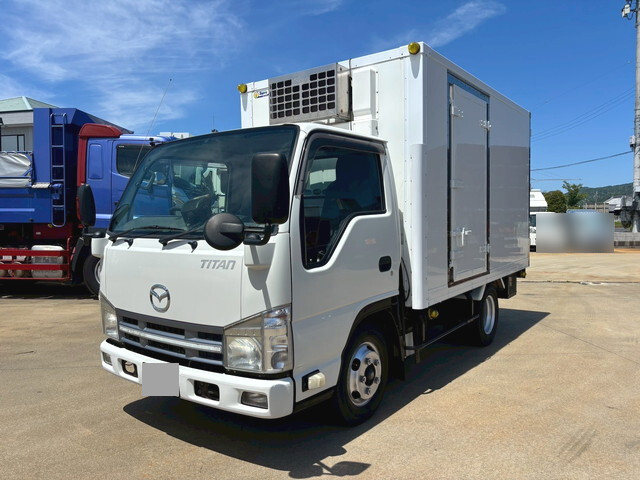 マツダタイタン冷凍車（冷蔵車）小型（2t・3t）[写真03]