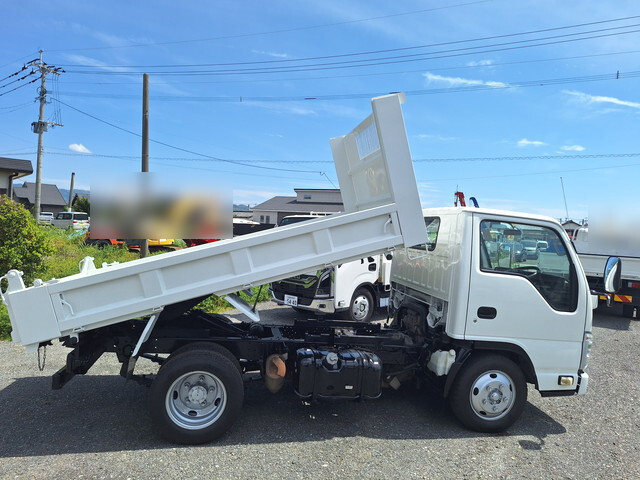 いすゞエルフダンプ小型（2t・3t）[写真07]