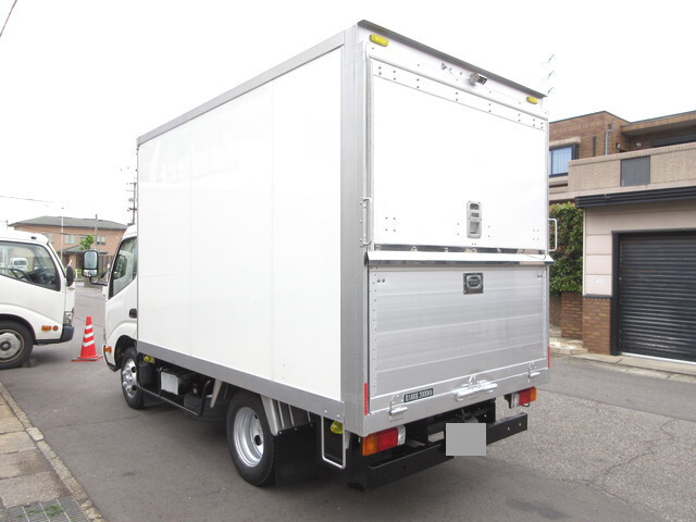 トヨタトヨエースパネルバン小型（2t・3t）[写真02]